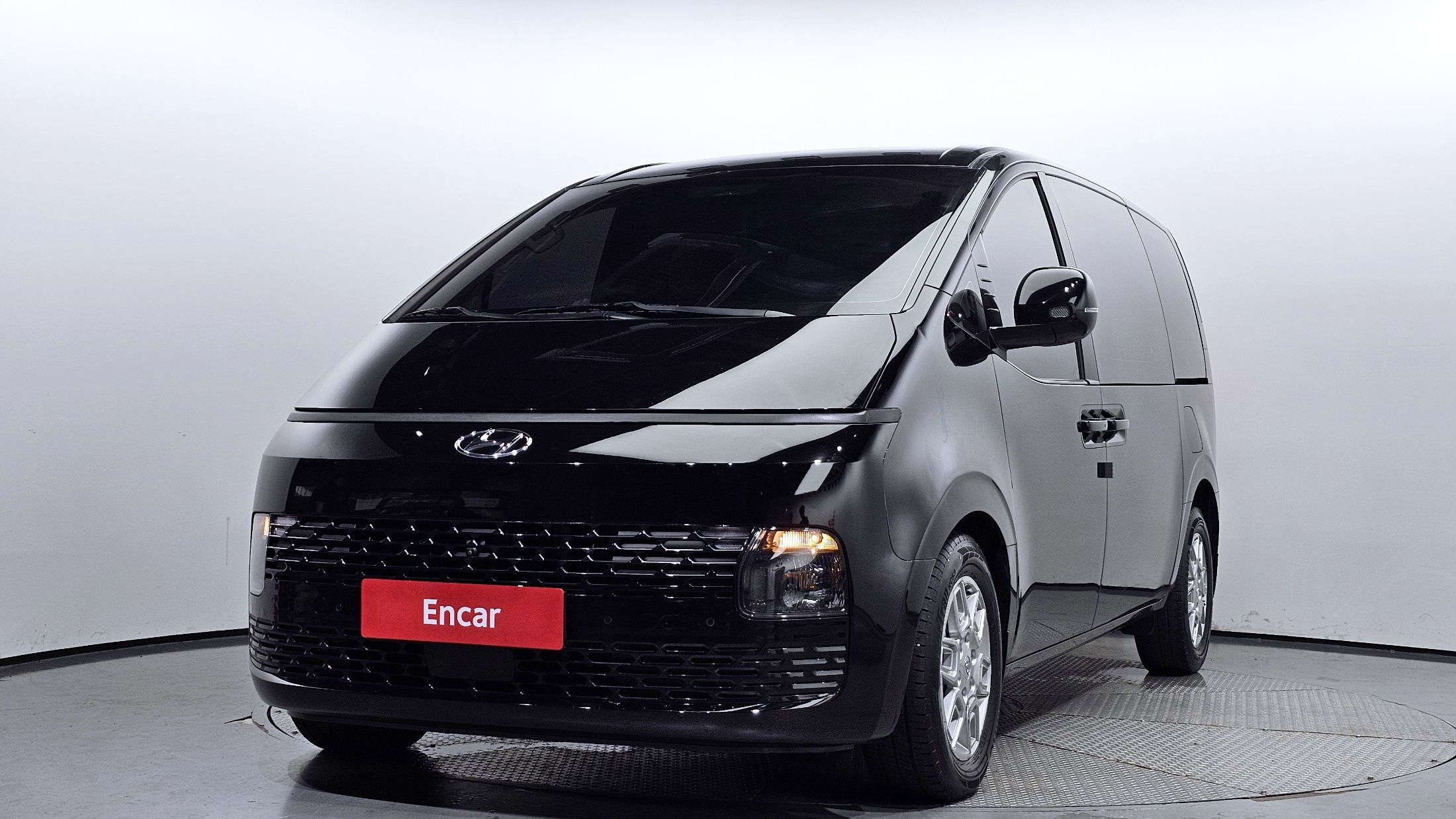 HYUNDAI STARIA 2022