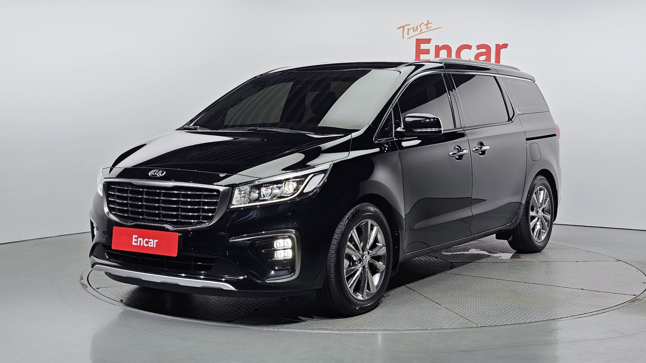 KIA CARNIVAL 2019