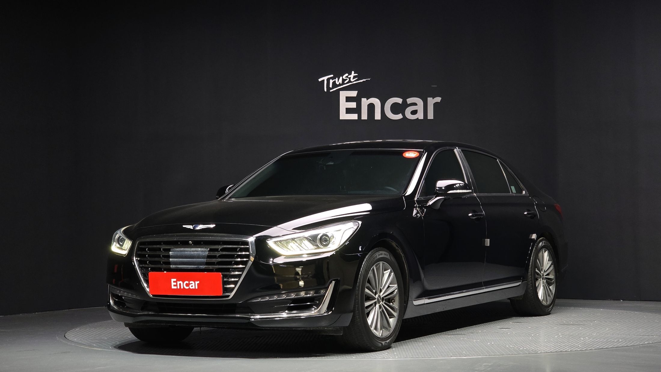 GENESIS EQ900 2016