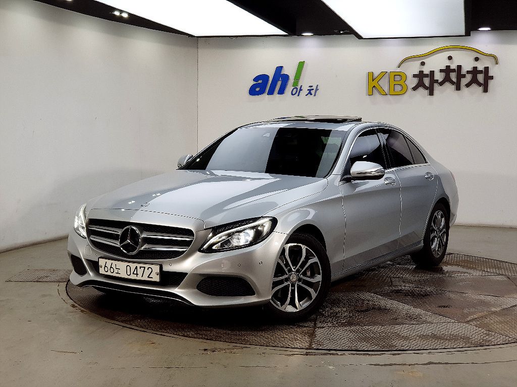 MERCEDES BENZ C-CLASS W205 2016