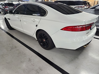 JAGUAR XF X260 2016