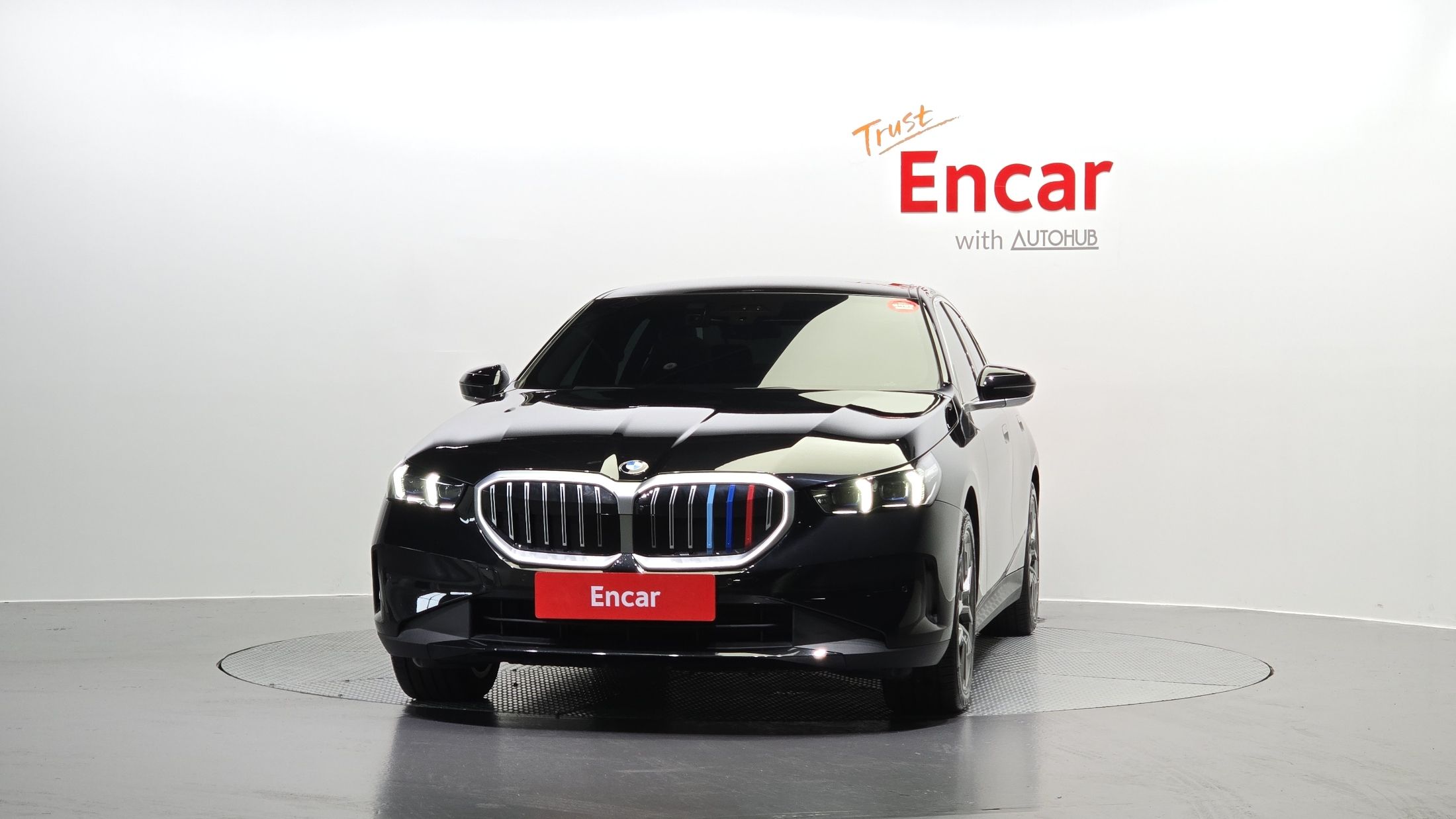 BMW 5-SERIES G60 2023