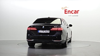 BMW 5-SERIES G60 2023