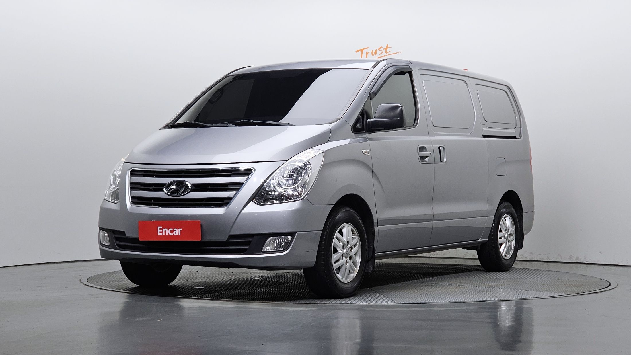 HYUNDAI STAREX GRAND 2016
