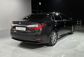LEXUS ES300H 2016