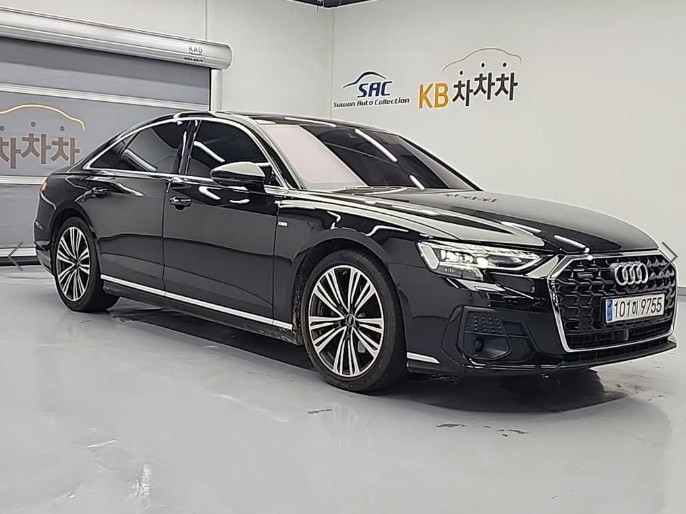 AUDI A8 D5