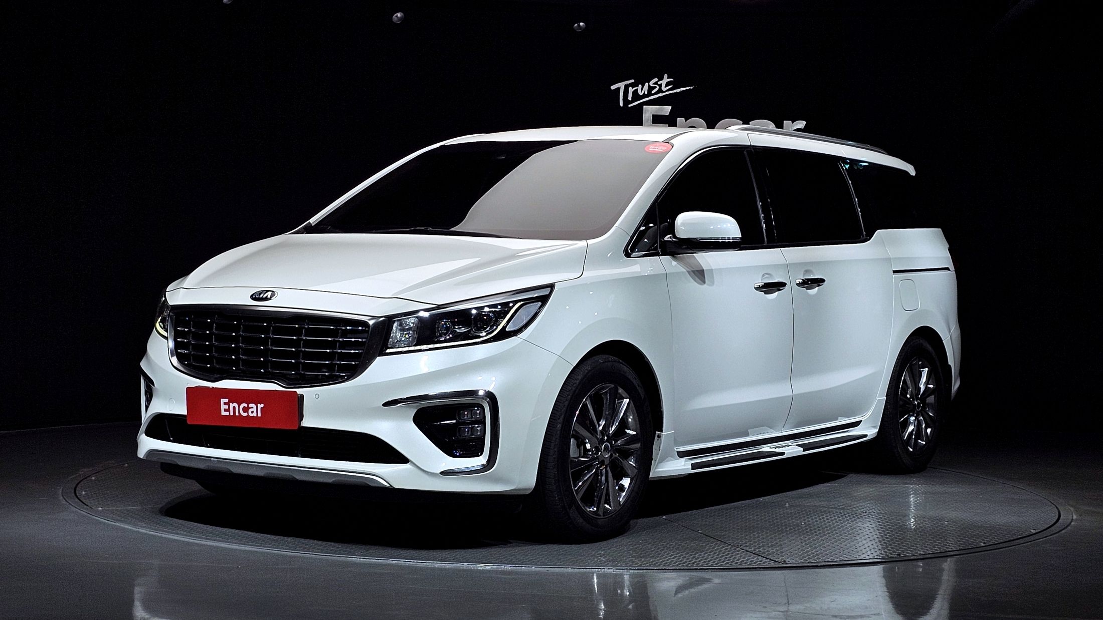 KIA CARNIVAL 2019