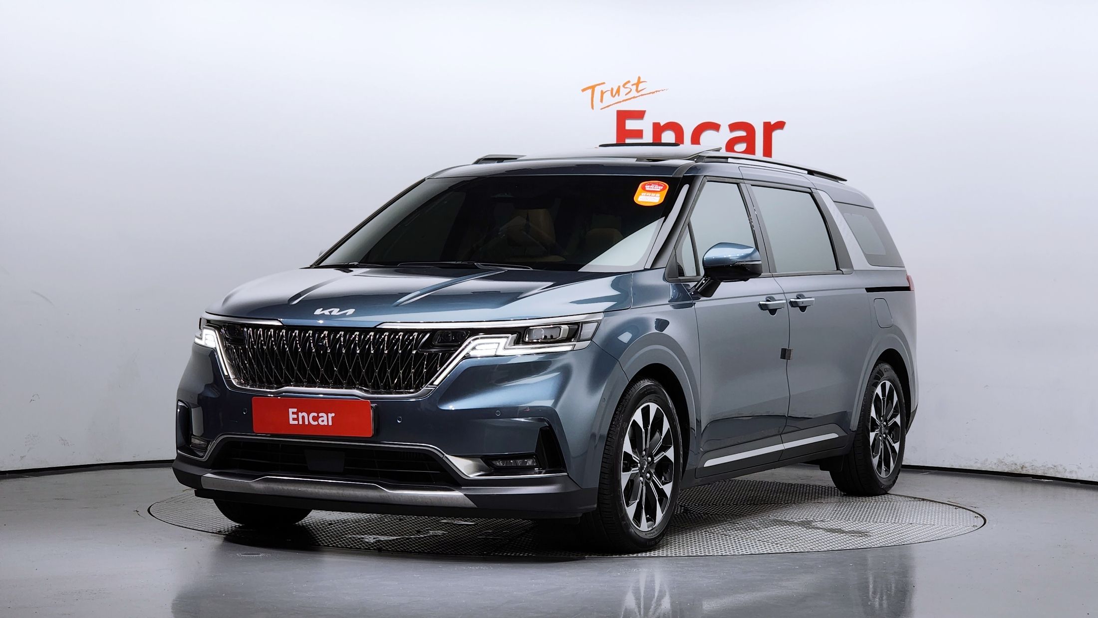 KIA CARNIVAL 2023
