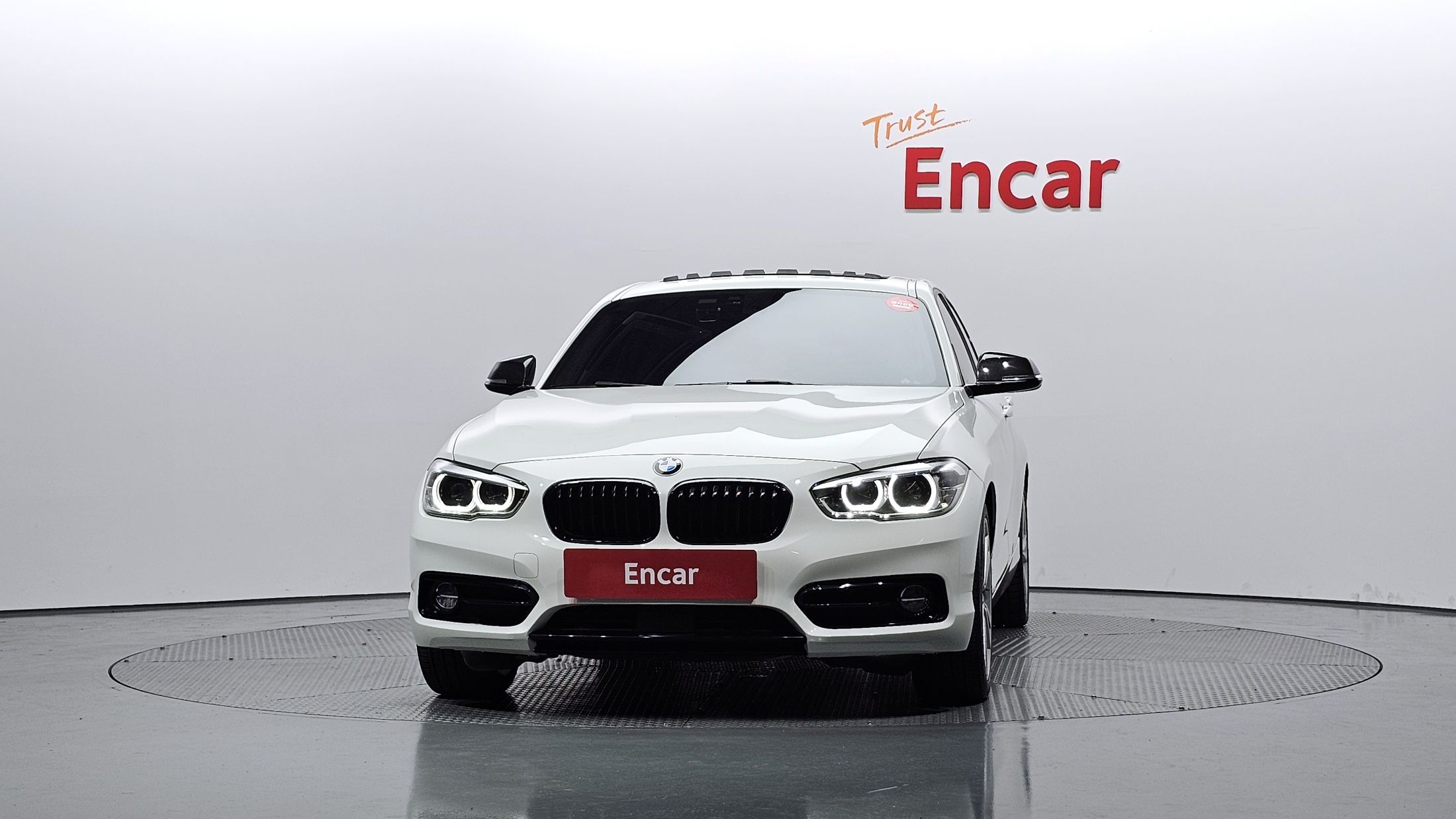 BMW 1-SERIES F20 2019