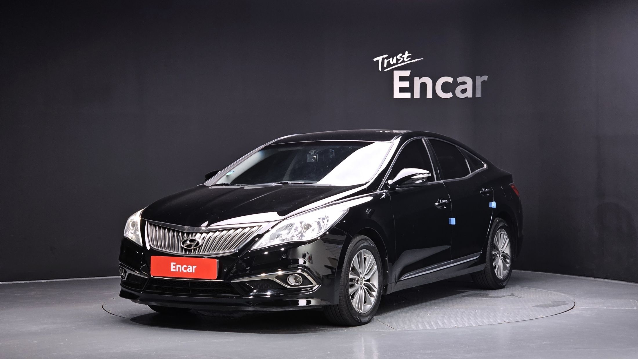 HYUNDAI GRANDEUR HG 2015