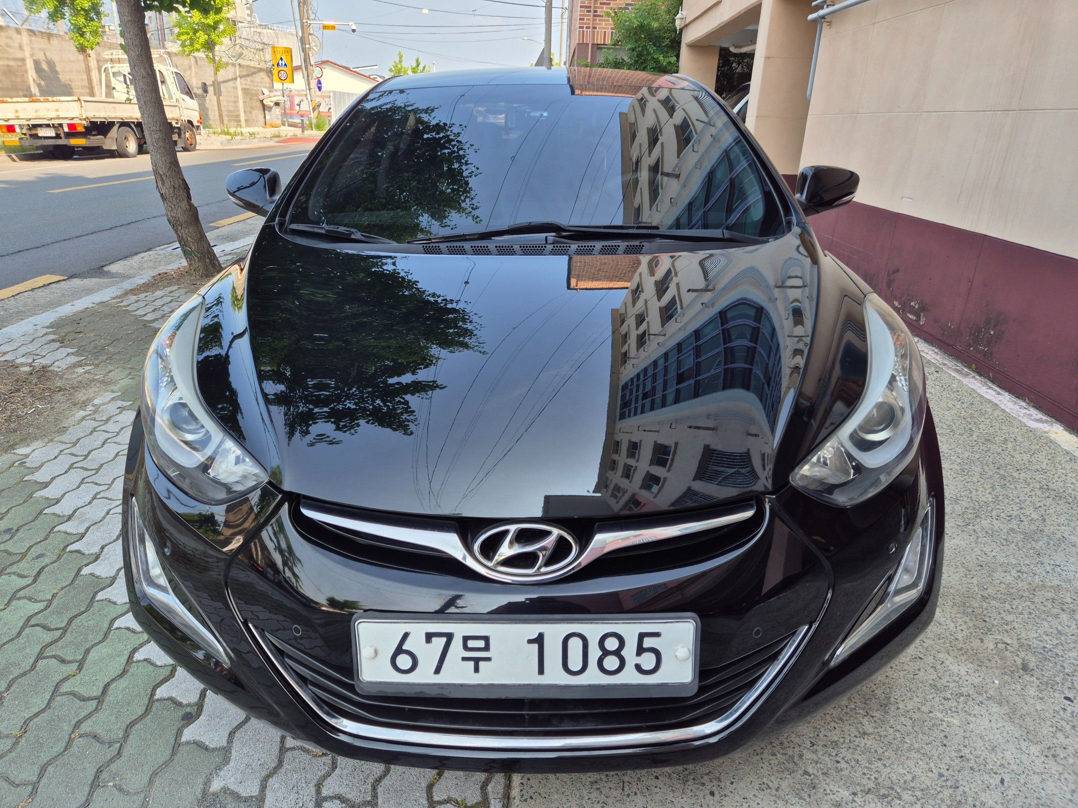 HYUNDAI AVANTE 2014