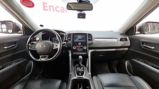SAMSUNG QM6 2017