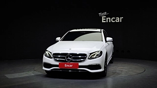 MERCEDES BENZ E-CLASS W213 2020