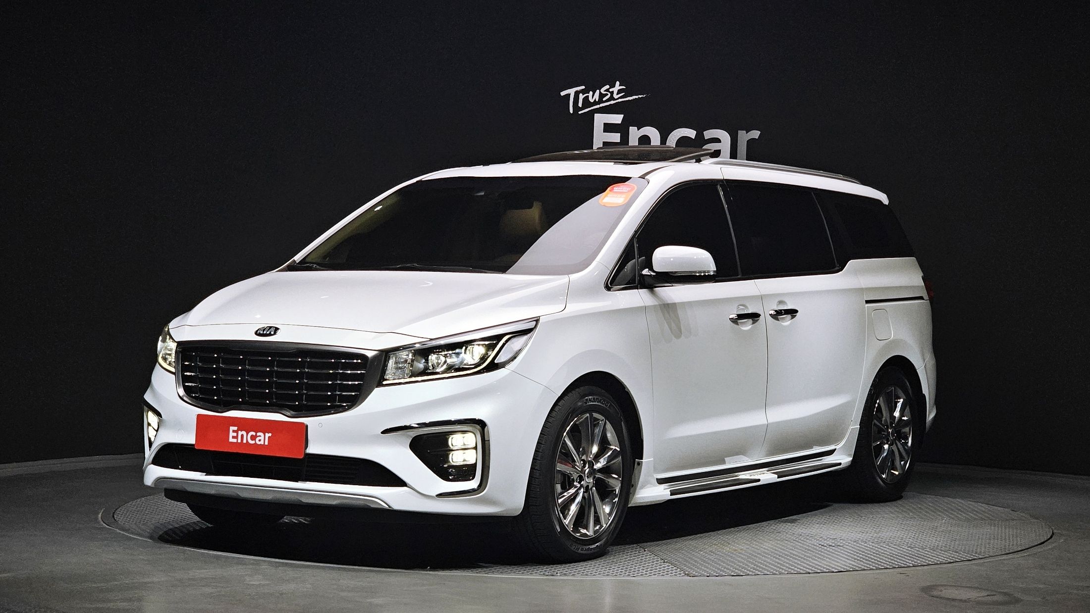 KIA CARNIVAL 2019