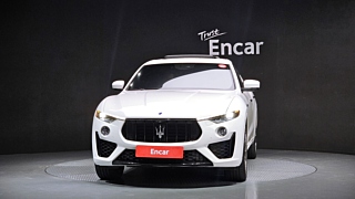 MASERATI LEVANTE 2020