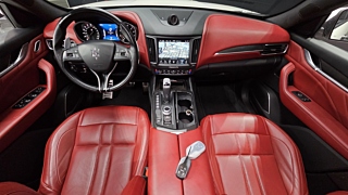 MASERATI LEVANTE 2020