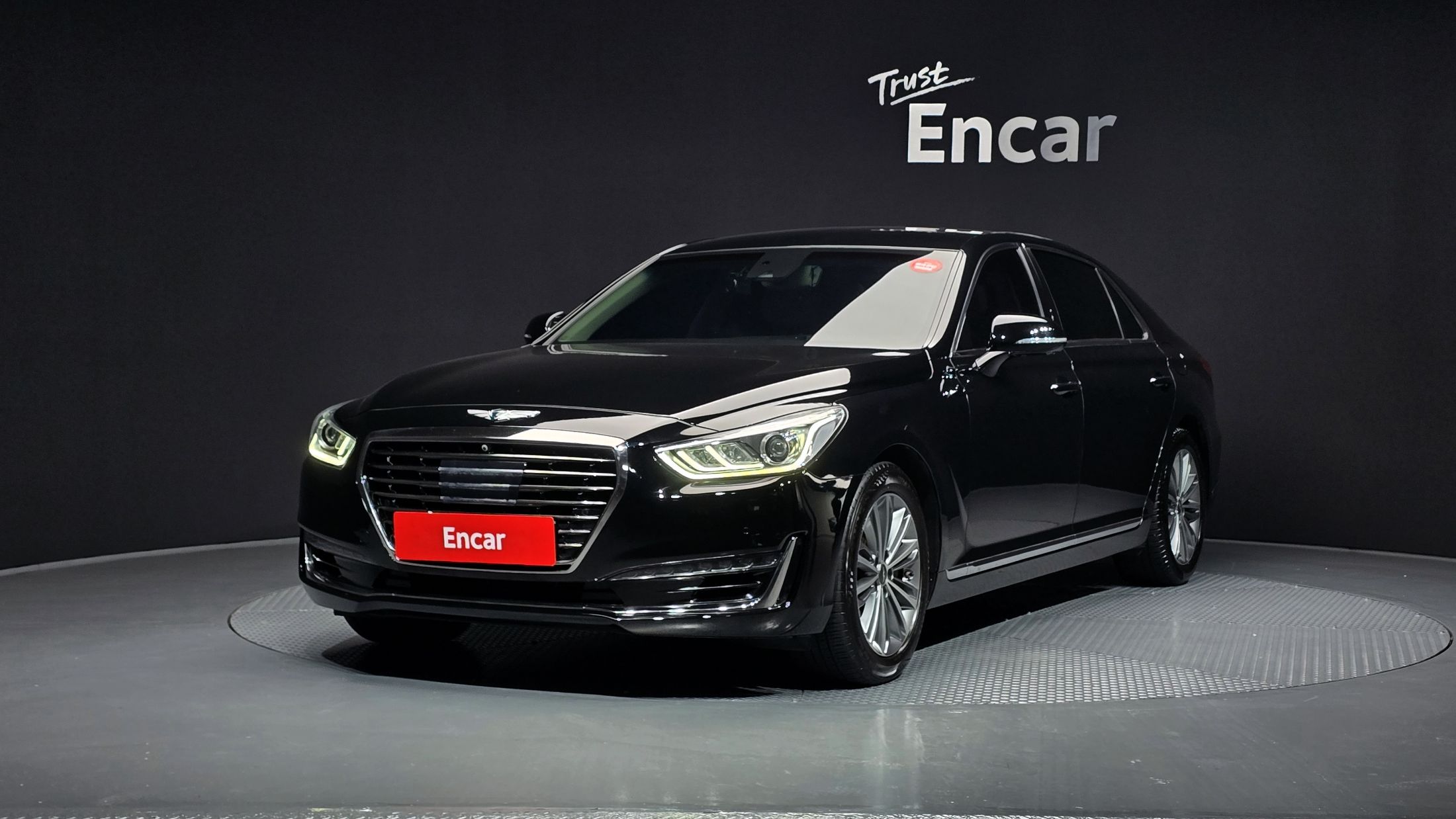 GENESIS EQ900 2017