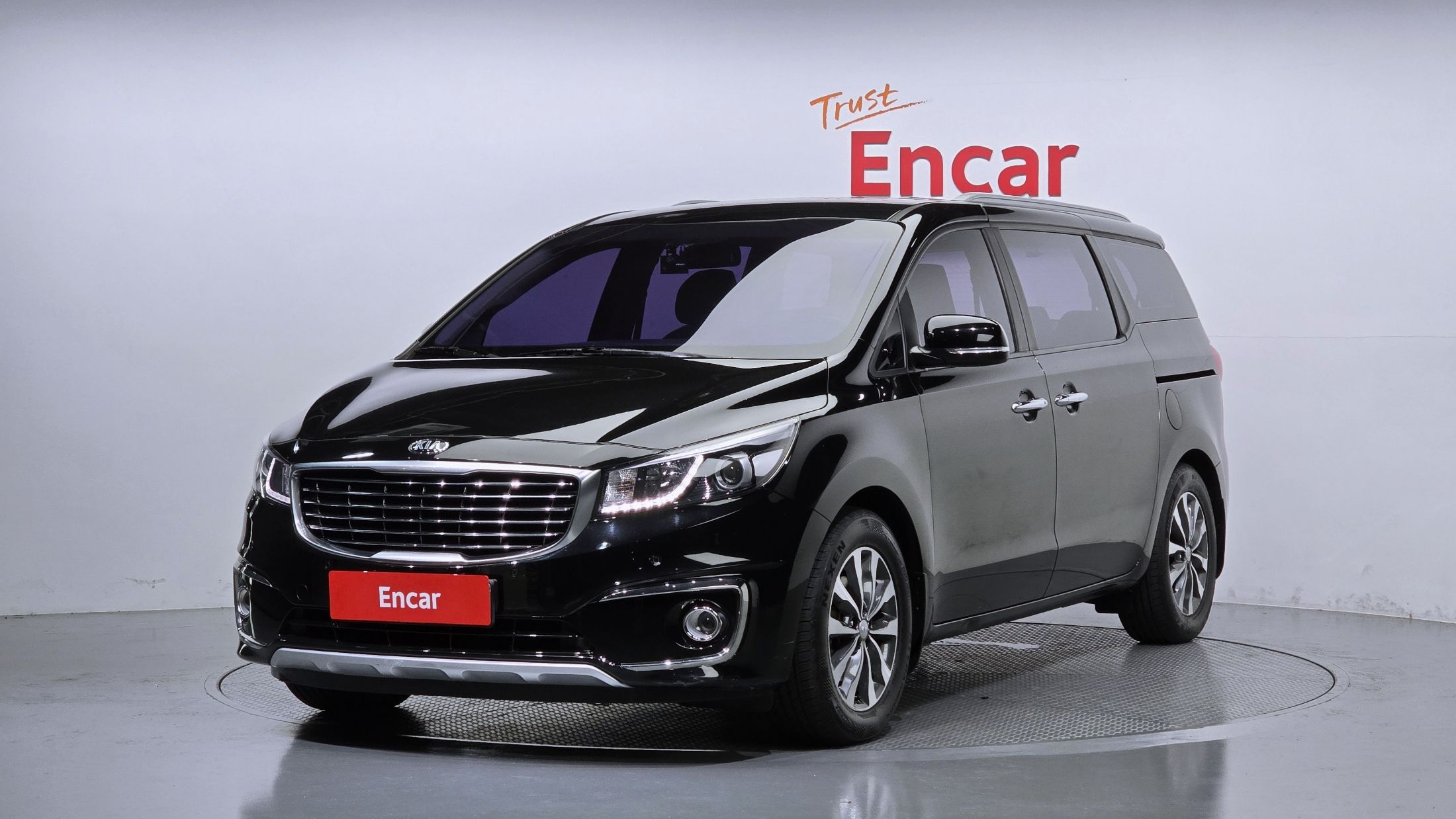KIA CARNIVAL 2015