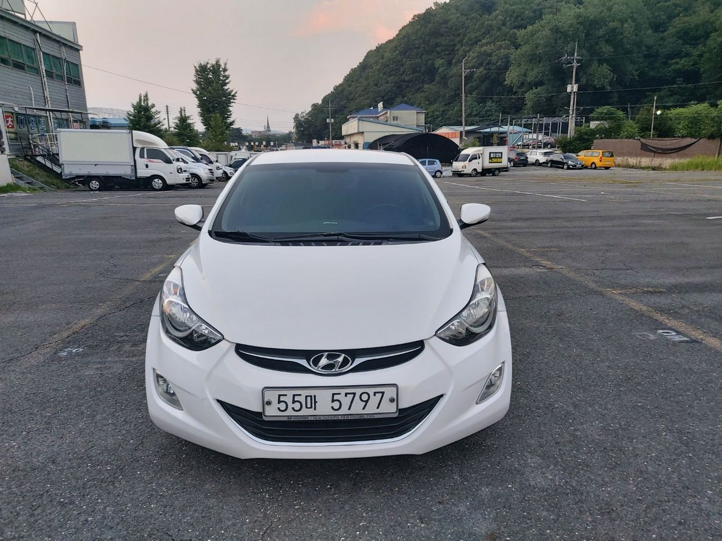 HYUNDAI AVANTE MD 2012
