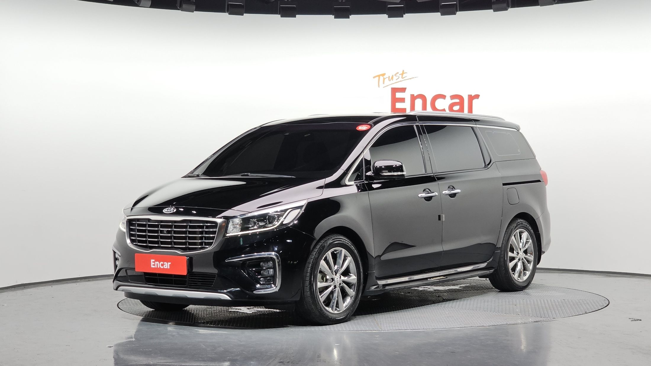 KIA CARNIVAL 2018