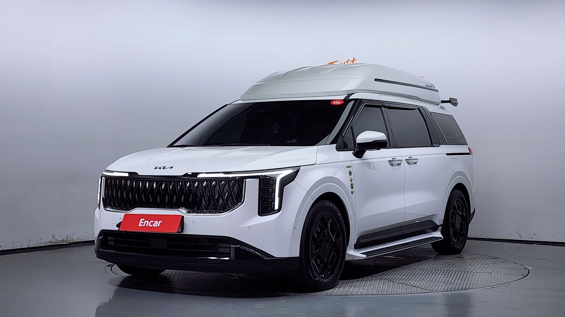 KIA CARNIVAL 2024