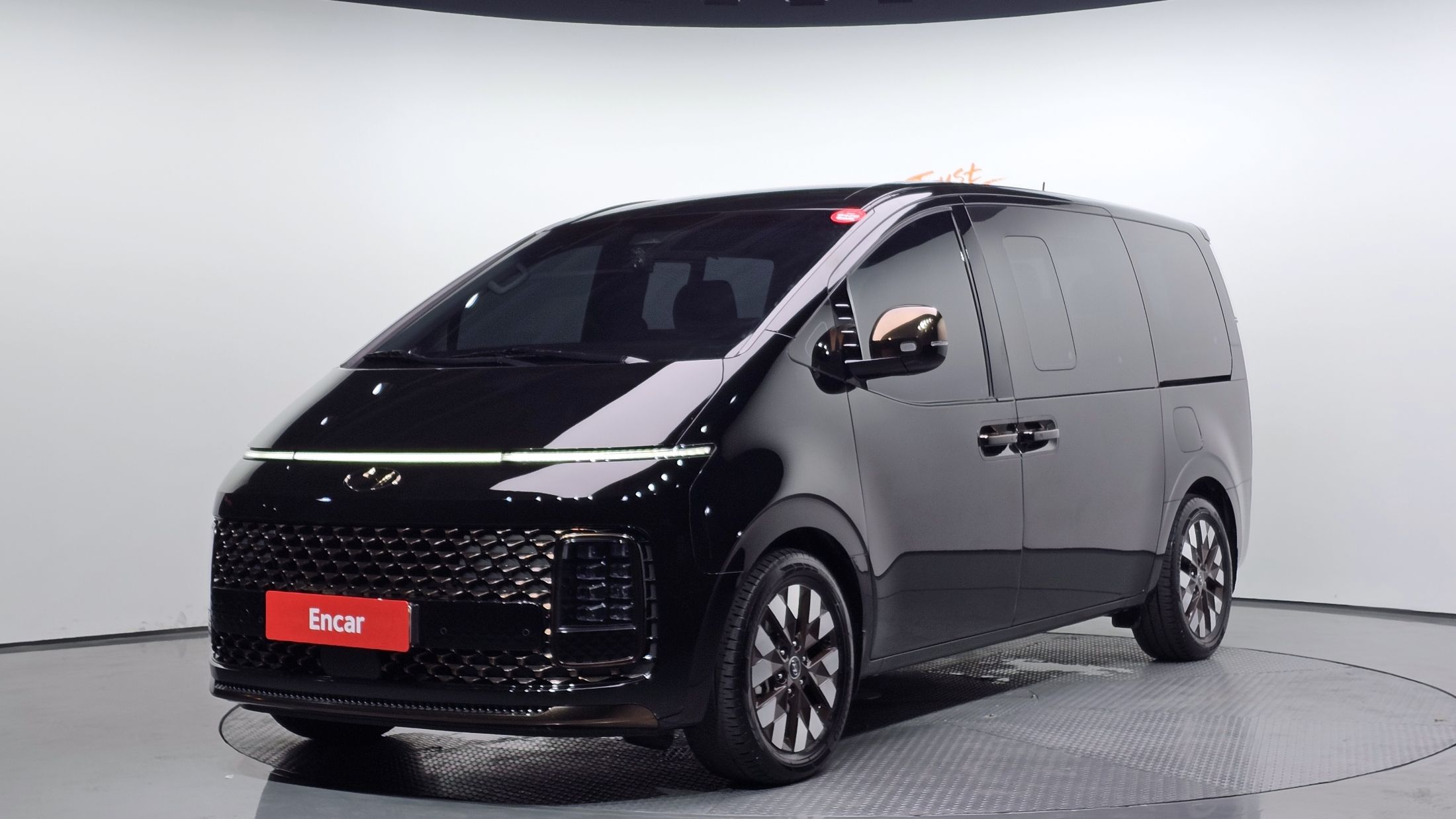 HYUNDAI STARIA 2022