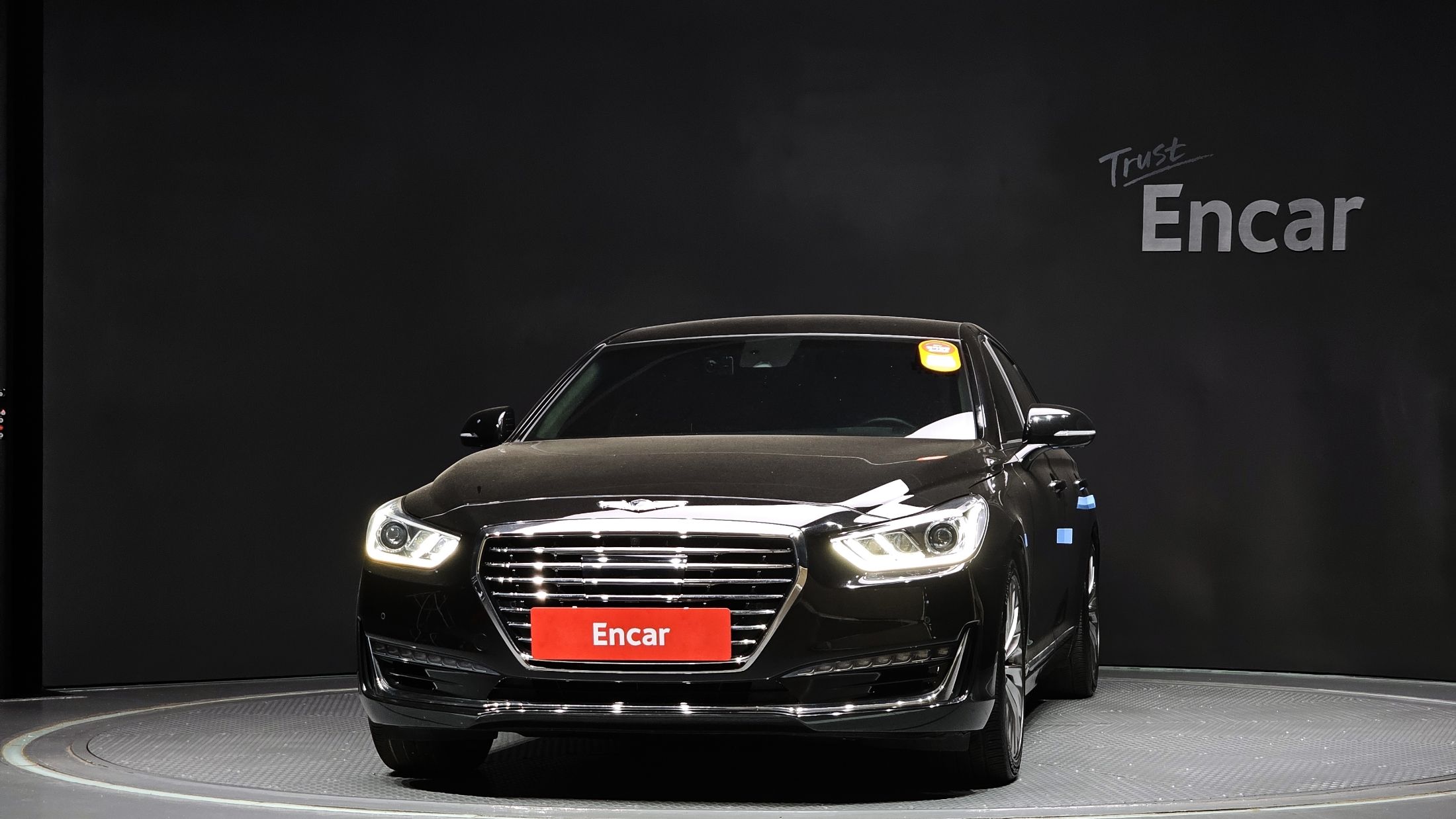 GENESIS EQ900 2018