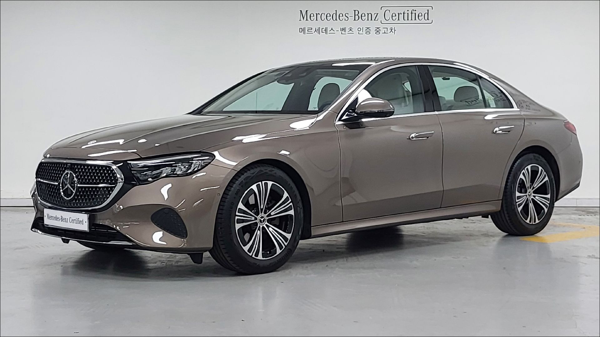 MERCEDES BENZ E-CLASS W214 2024