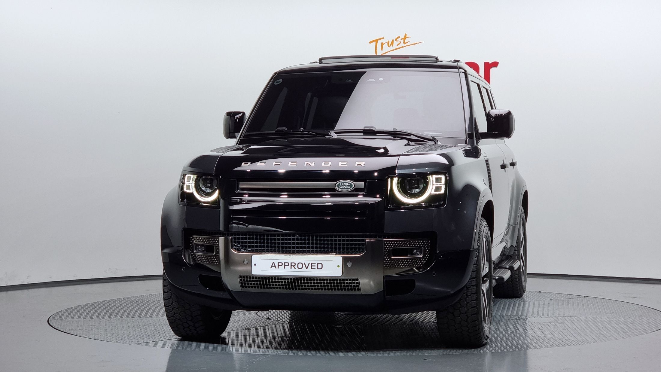 LAND ROVER DEFENDER L663 2024