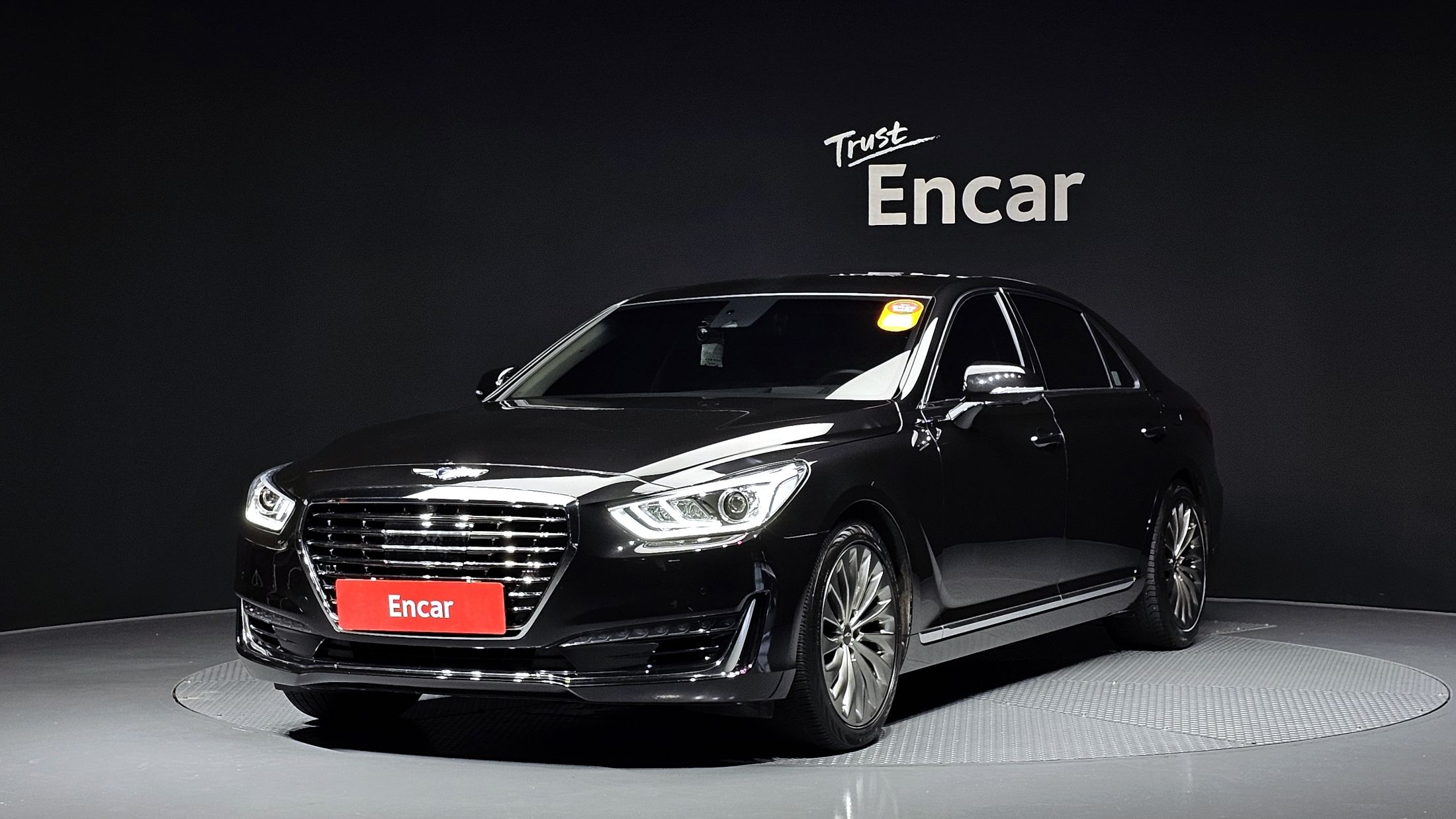 GENESIS EQ900 2018