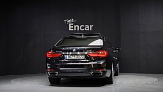 BMW 7-SERIES G11 2016