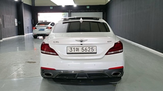 GENESIS G70 2019