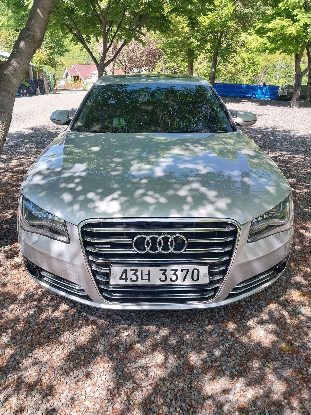 AUDI A8 2011