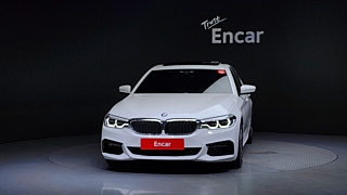 BMW 5-SERIES G30 2019