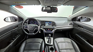 HYUNDAI AVANTE AD 2016