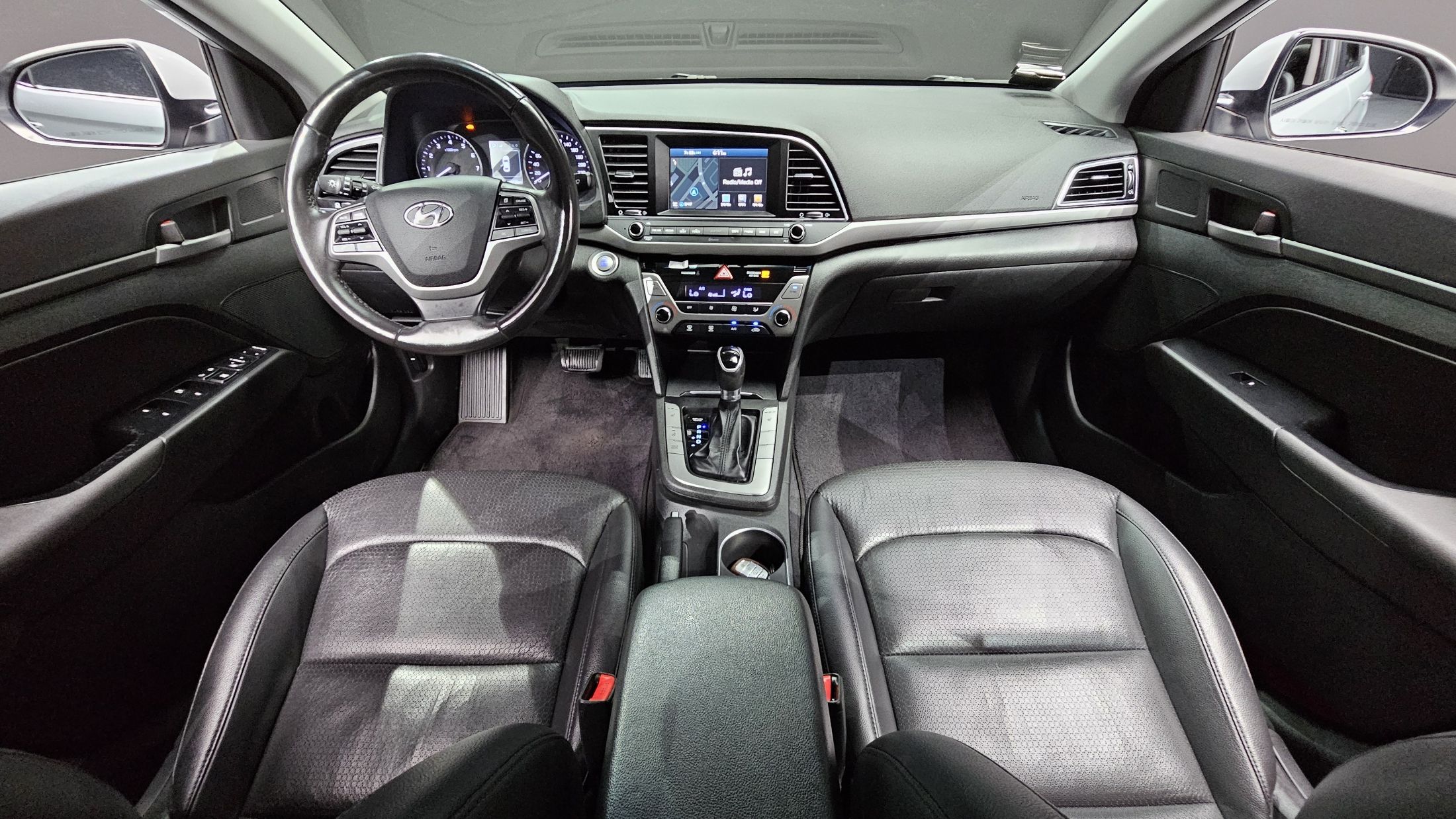 HYUNDAI AVANTE AD 2015