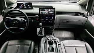 HYUNDAI STARIA 2023