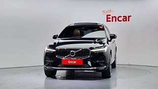 VOLVO XC60 2022