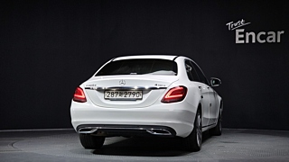 MERCEDES BENZ C-CLASS W205 2020