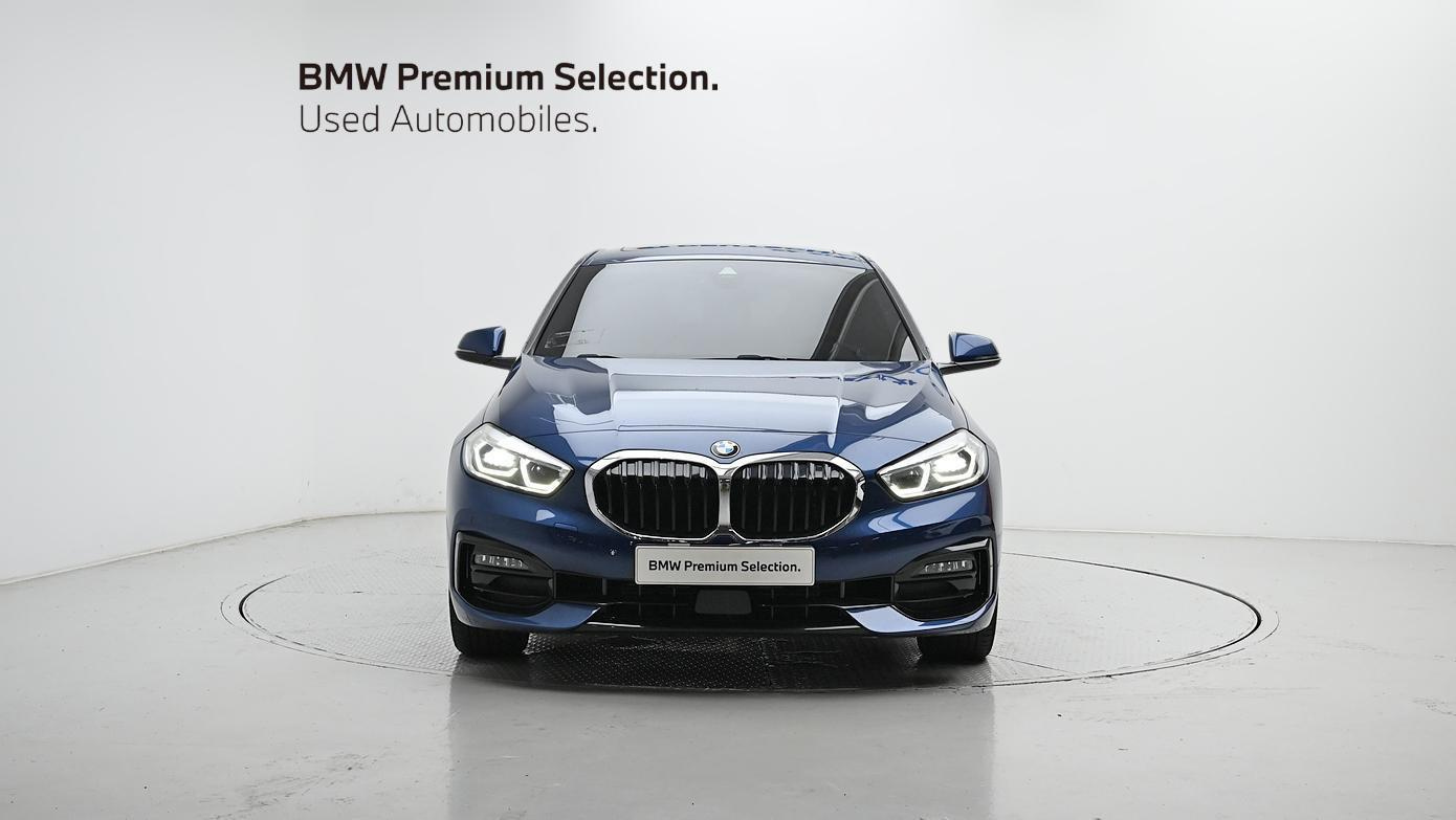 BMW 1-SERIES F40 2021