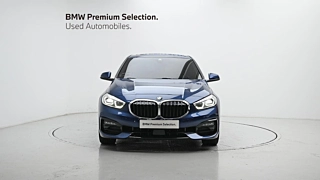 BMW 1-SERIES F40 2021