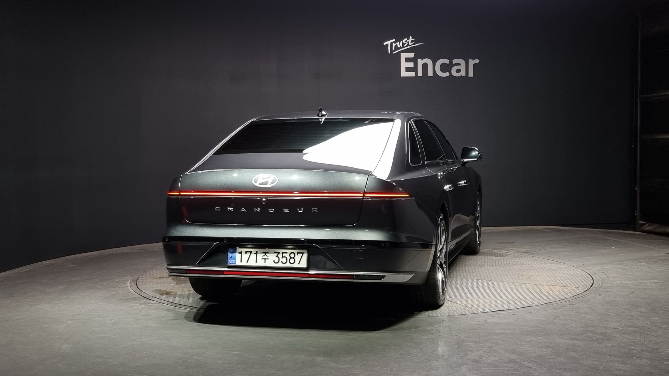 HYUNDAI GRANDEUR HYBRID GN7 2023