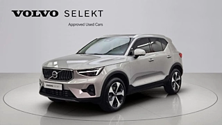 VOLVO XC40  B4 2024