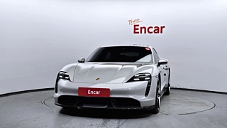 PORSCHE TAYCAN 2021
