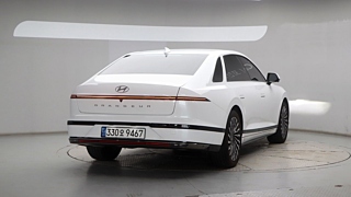 HYUNDAI GRANDEUR HYBRID GN7 2023
