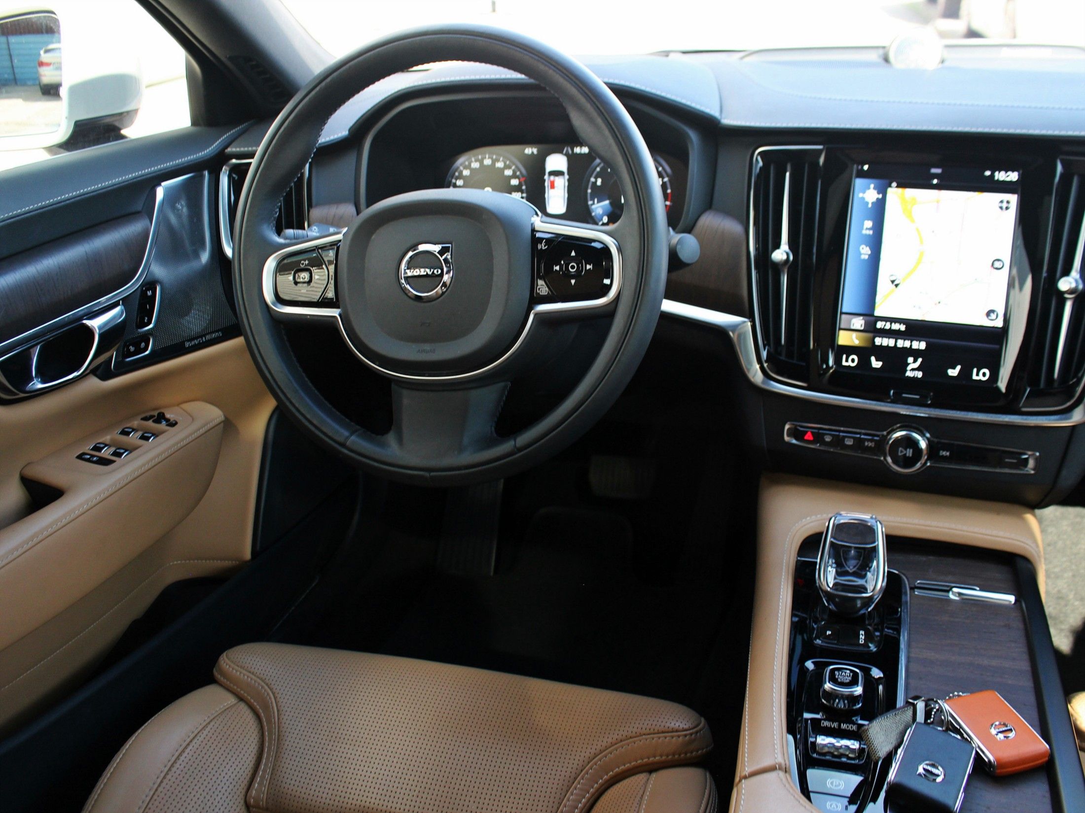 VOLVO S90 2020