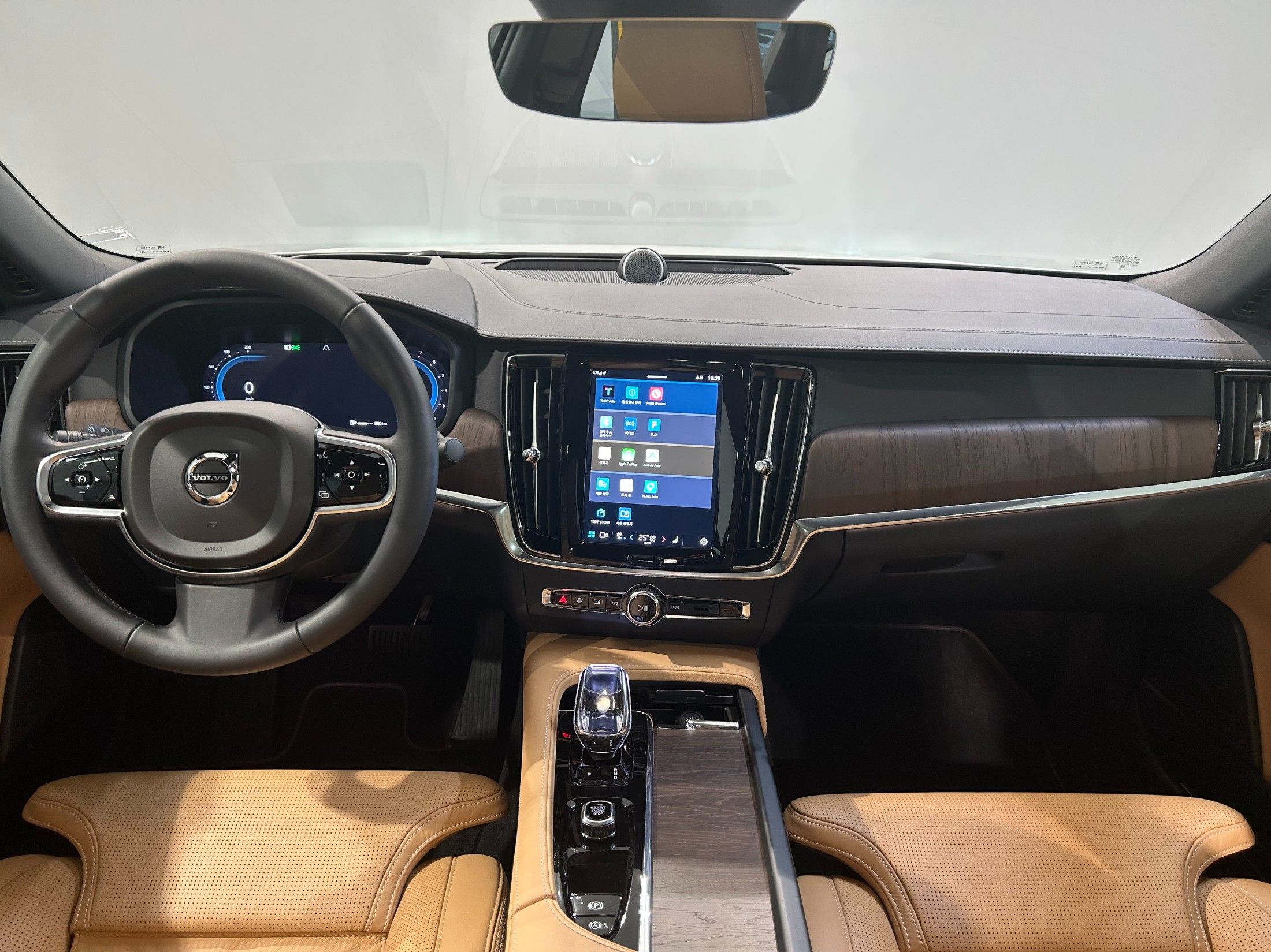 VOLVO S90 2024