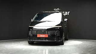 HYUNDAI STARIA 2025
