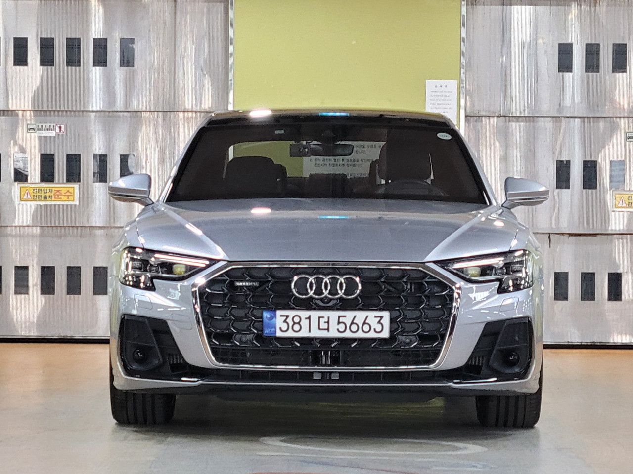 AUDI A8 D5 2023