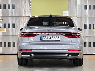 AUDI A8 D5 2023